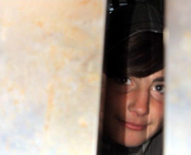 (&ouml;zel Haber) Okula Gitmeyip Gezmeye &Ccedil;ıkan &Ouml;ğrencilerin Macerası Asans&ouml;rde Bitti 2