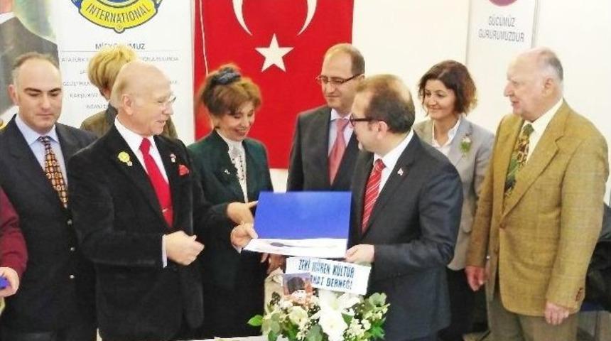 K&ouml;seleciler&rsquo;e Meslek Hizmet &Ouml;d&uuml;l&uuml; Verildi