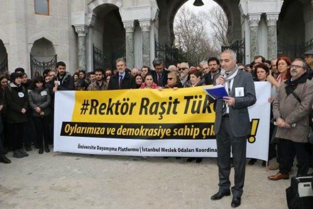 İstanbul Üniversitesi Rektör Adayı Raşit Tükel Için Destek Yürüyüşü