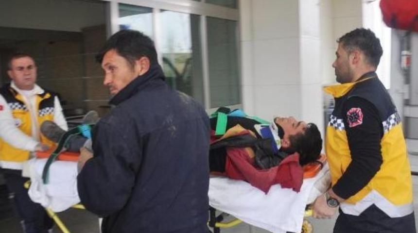 5 Metre Y&uuml;kseklikten D&uuml;şen Inşaat Iş&ccedil;isi Ağır Yaralandı