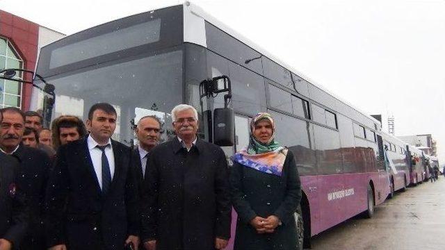 Erciş Modern Otob&uuml;slerine Kavuştu 2