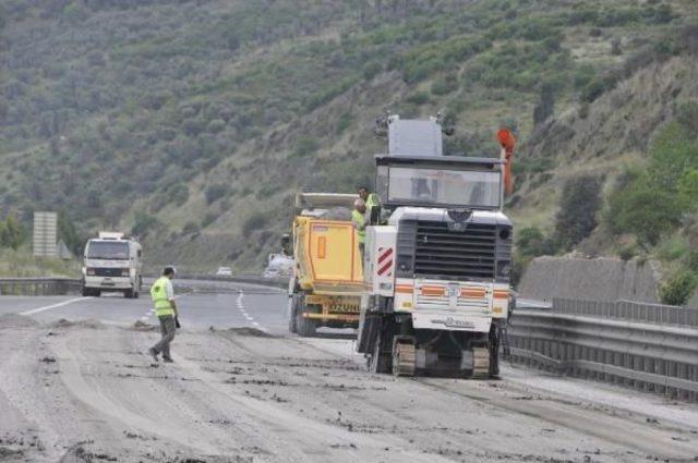 Tem in &Ccedil;amlıca- Gebze Arasında 31 Ağustos a Kadar 1 Şerit Kapalı 1