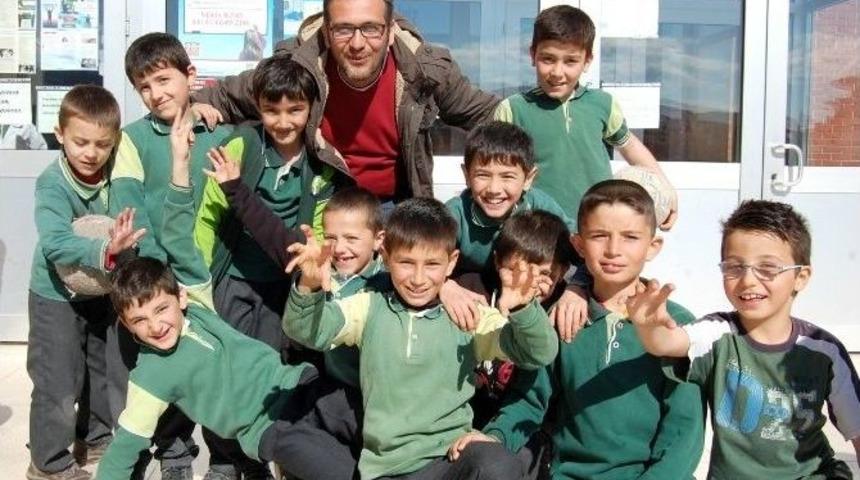 Miniklerden Kara Kartal&rsquo;a Destek