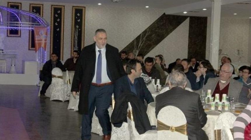 Ak Parti Sakarya Milletvekili Aday Adayı Recep Hacıey&uuml;poğlu Ziyaretlerini S&uuml;rd&uuml;r&uuml;yor