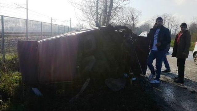 Par&ccedil;alanan Otomobilden Burnu Bile Kanamadan &Ccedil;ıktı 2