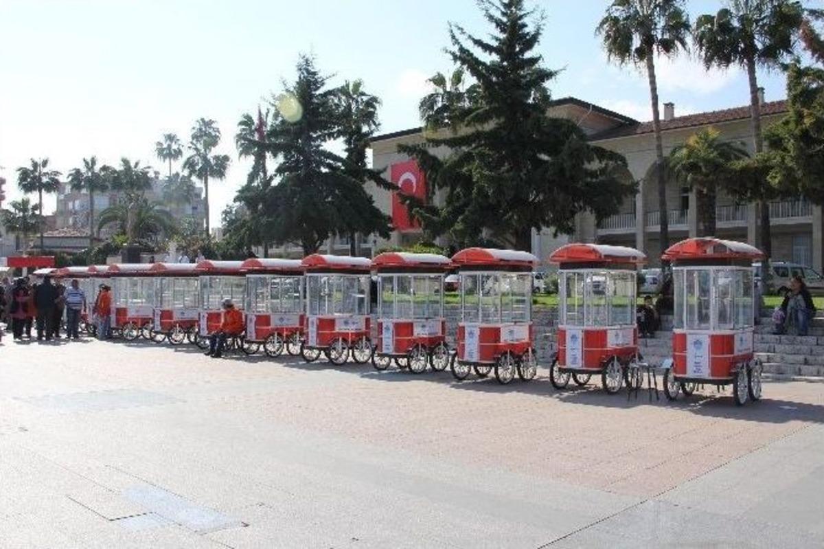 Mersin&rsquo;de Engelliler Simit Arabasıyla İş Sahibi Oldu