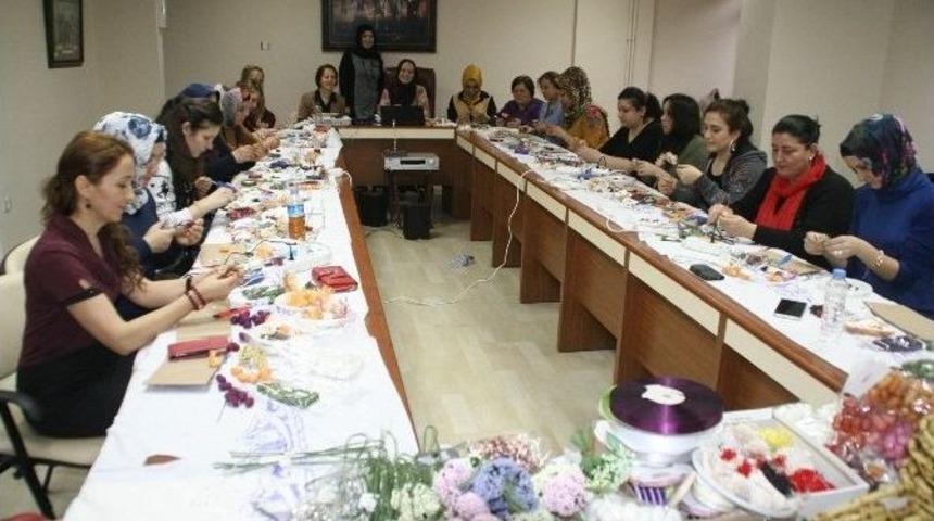 Devrek Belediyesinden Kadınlara Y&ouml;nelik Meslek Edindirme Kursu