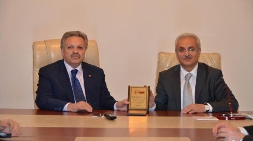 Feshane Tanıtım G&uuml;nleri Değerlendirme Toplantısı Vali Kahraman&rsquo;ın Başkanlığında Yapıldı