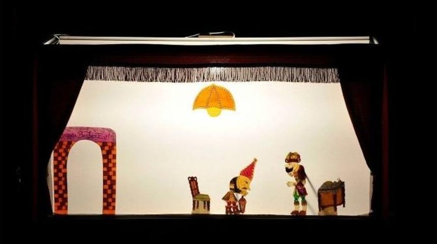 Aliağalı Minikler Karag&ouml;z-hacivat Oyunu İle Eğlendi