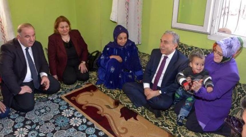 Cumhurbaşkanı Talimat Verdi, Küçük Yusuf'a Biyonik Kulaklık Alındı