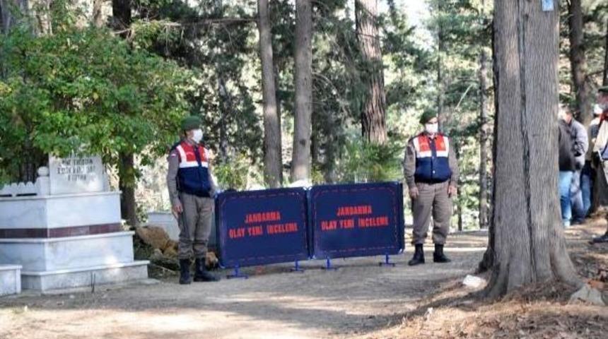 2 G&uuml;n &Ouml;nce &Ouml;len Mahkumun Mezarı Otopsi I&ccedil;in A&ccedil;ıldı