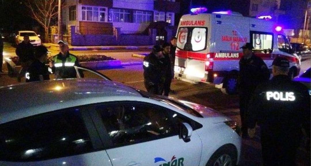 Fenalık Ge&ccedil;iren S&uuml;r&uuml;c&uuml; Ara&ccedil;ta Kilitli Kaldı