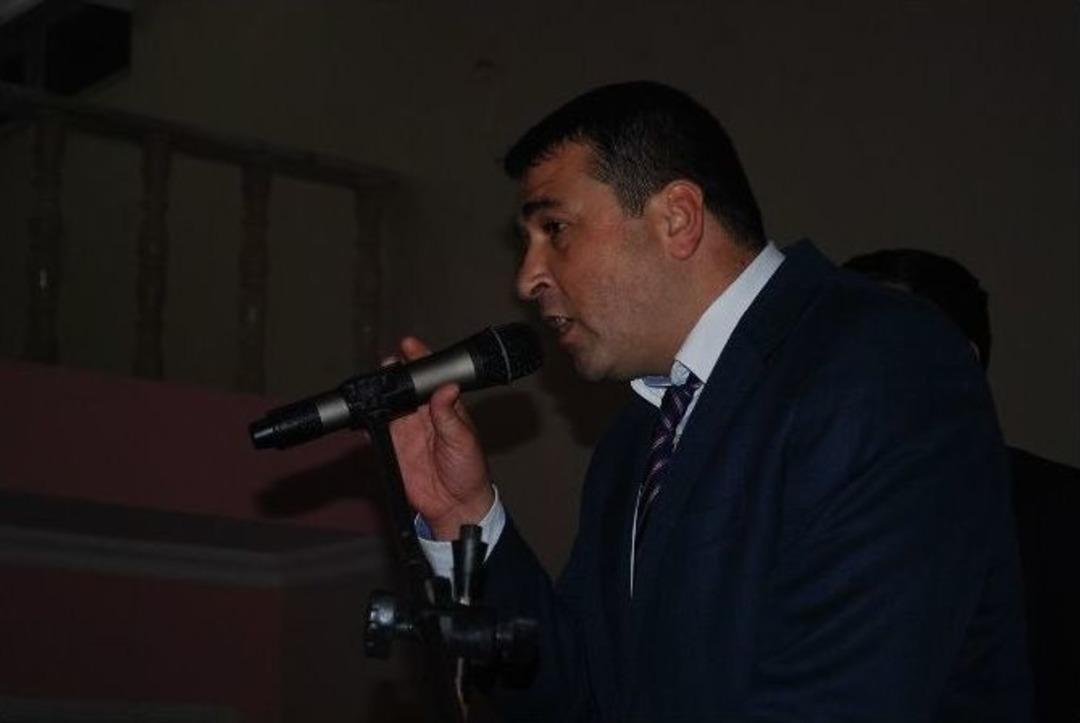 &Uuml;lk&uuml;c&uuml;lerden &Ccedil;anakkale Tiyatrosu