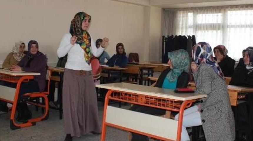 &Ccedil;ocuk Gelişimi Kurslarına Kadınlardan Yoğun Ilgi