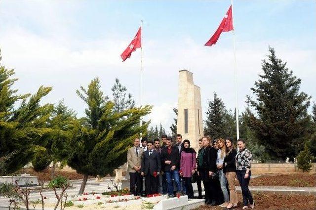 Üniversite Öğrencilerinden Anlamlı Ziyaret