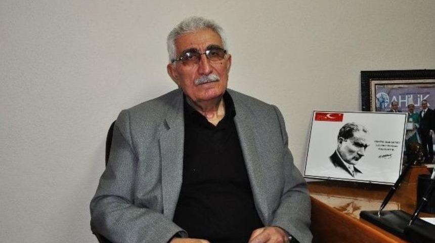 Kırkağa&ccedil;&rsquo;ta Yılın Ahisi İskender Demir Oldu