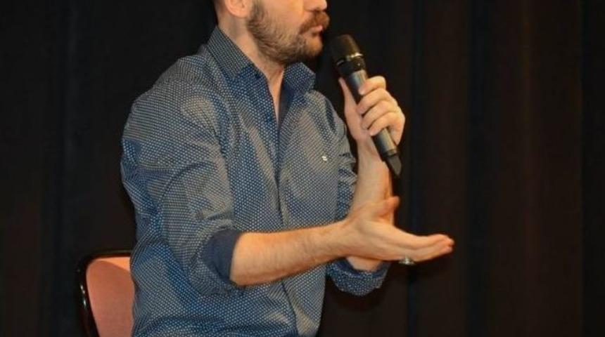 Komedyen Atalay Demirci Sel&ccedil;uk&rsquo;ta Coşturdu