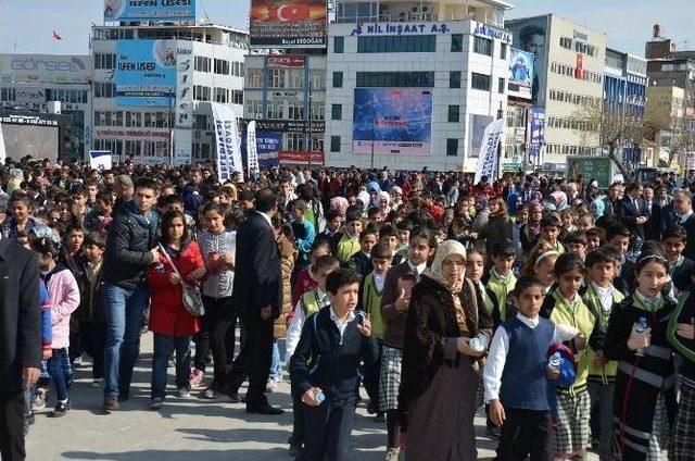 Bin 500 Öğrenci, Son Mektup Filmini İzledi 1