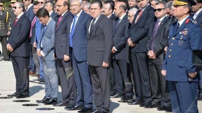 Diyarbakır Ve Elazığ'da &Ccedil;anakkale Şehitleri Anıldı