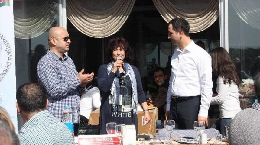 Azeriler, Do&ccedil;. Dr. İlkg&uuml;l İle Bir Araya Geldi