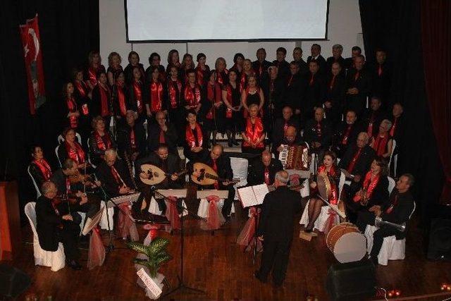 Mahurla Topluluğundan Duygu Yüklü Konser