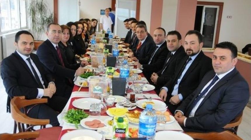 Murzioğlu: &ldquo;herkes Elini Taşın Altına Koymalı&rdquo;