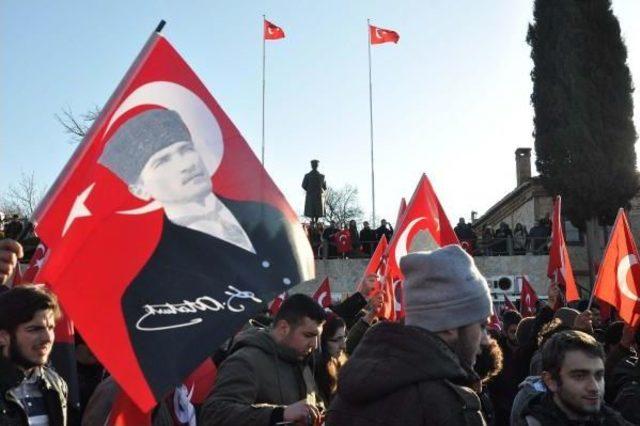 Tgb'liler, Kısıtlamalara Karşı Çanakkale'de Yürüdü