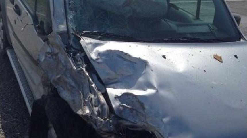 Sason&rsquo;da Trafik Kazası: 2 Yaralı