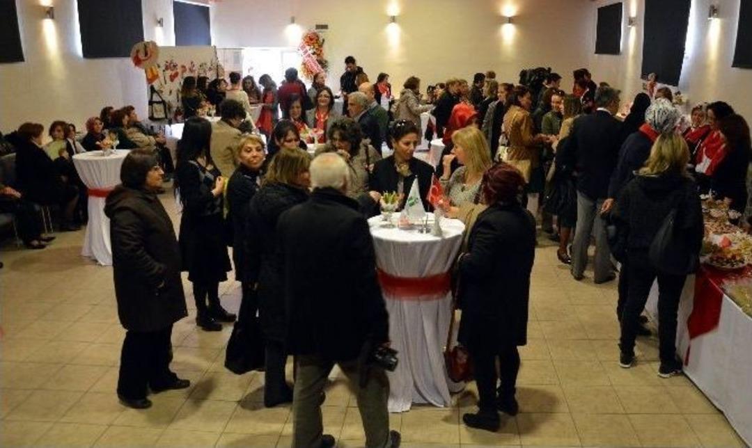 Nar &Ccedil;i&ccedil;eği Kadın Kooperatifi Meyvelerini Toplamaya Başladı