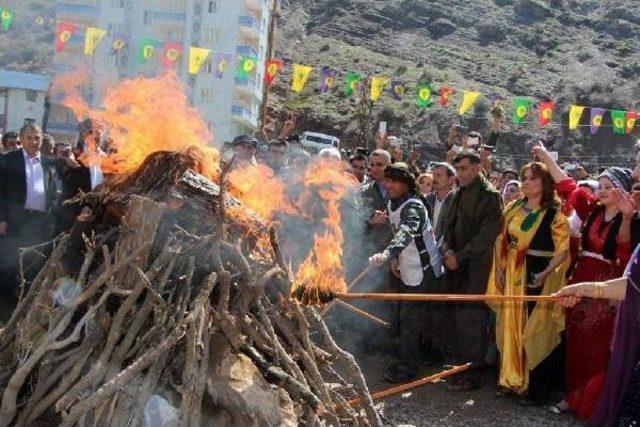 Uludere'de Nevruz Kutlandı