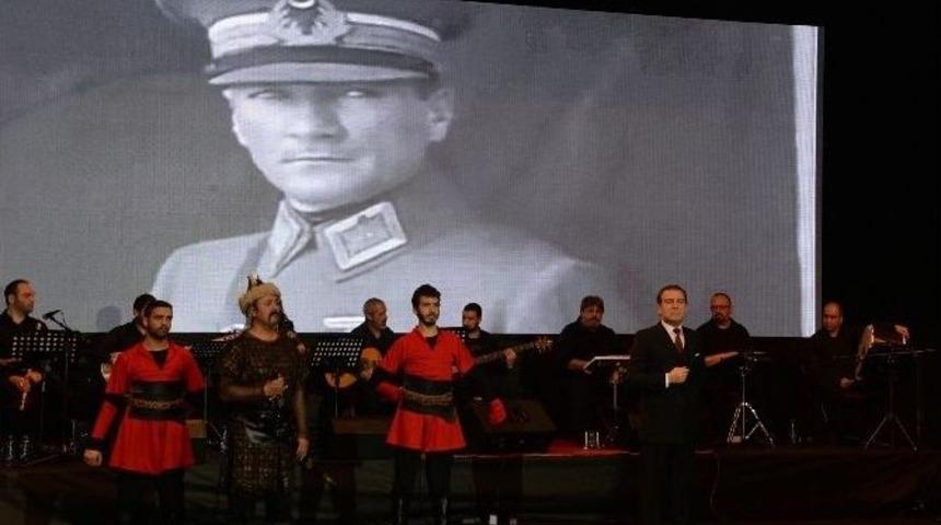 &lsquo;son Siper&rsquo; &Ccedil;anakkale Ruhunu Yaşattı