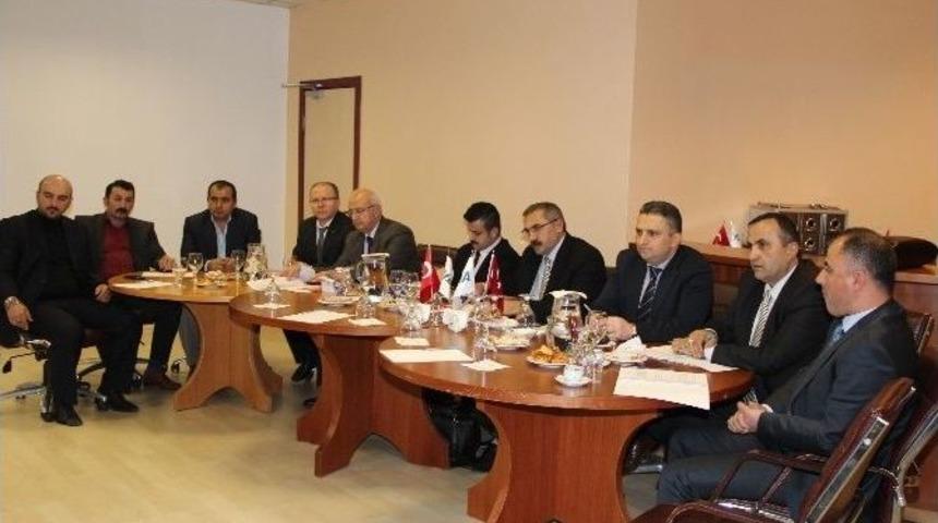 Gmis, Hema A.ş. İle Masaya Oturdu