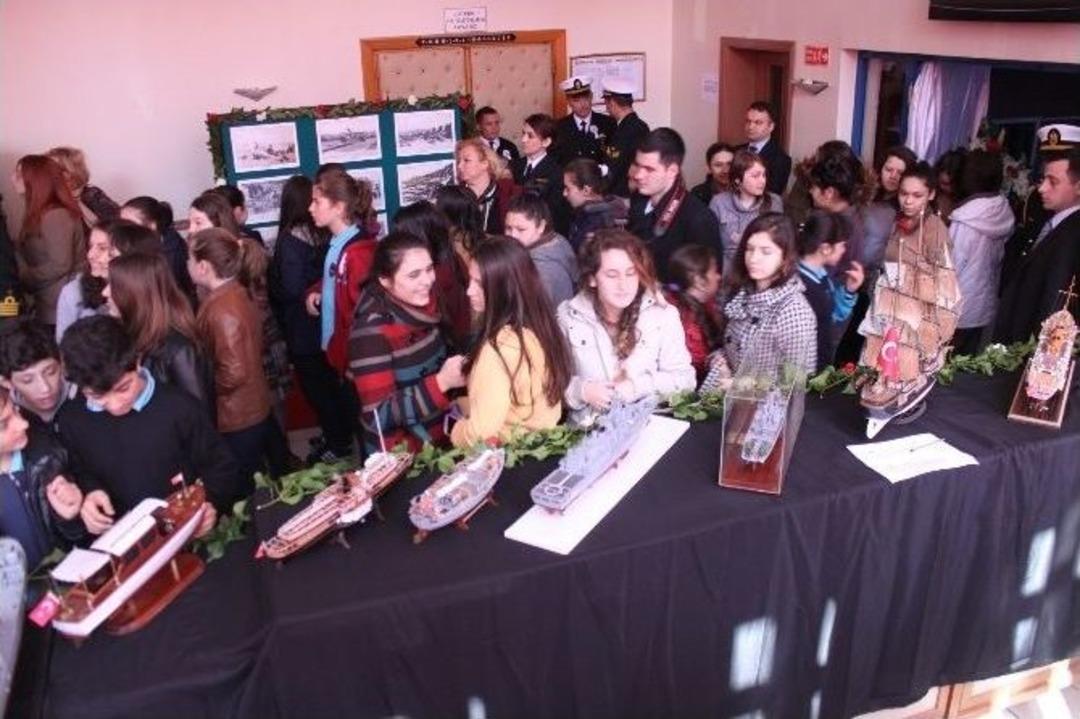 Donanma Gemileri &Ccedil;anakkale İ&ccedil;in Demir Aldı