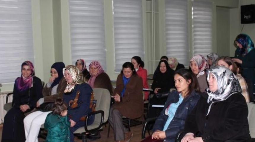Kur&rsquo;an Kursu &Ouml;ğrencilerinden İl M&uuml;ft&uuml;s&uuml; Akkuş&rsquo;a Teşekk&uuml;r Ziyareti