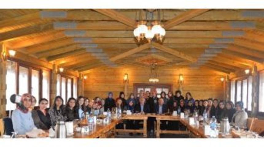 Aday Adayı İnci &Ouml;ğrencilerle Bir Araya Geldi