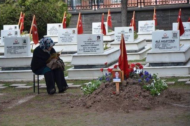 Eskişehir Şehitlerini Unutmadı