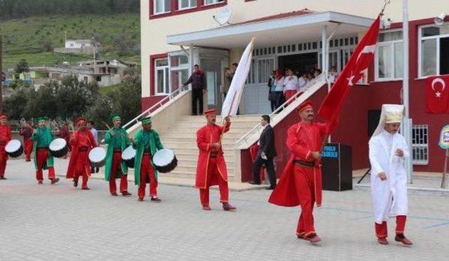 Cezaevinde Mehter Takımı Kurup Gösteri Yaptılar