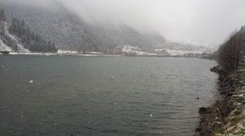 Uzung&ouml;l Beyaza B&uuml;r&uuml;nd&uuml;