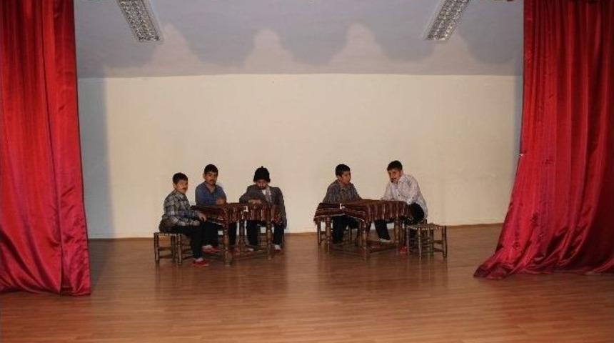 18 Mart &Ccedil;anakkale Zaferinin 100. Yıld&ouml;n&uuml;m&uuml; Ve Şehitleri Anma G&uuml;n&uuml;