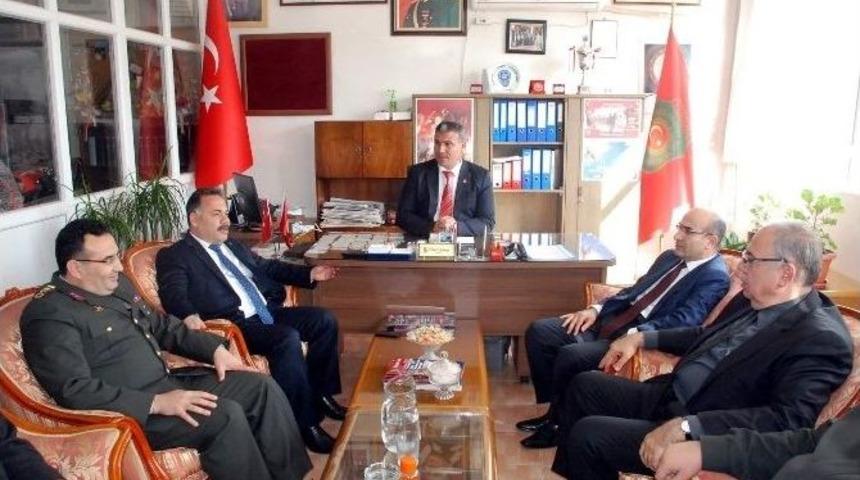 Vali Mahmut Demirtaş’tan Tümşad’a Ziyaret