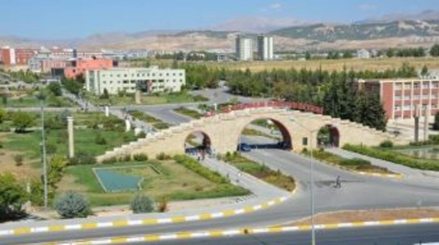 Eczacılık Fak&uuml;ltesi 2015-2016 Eğitim &Ouml;ğretim Yılında &Ouml;ğrenci Alacak