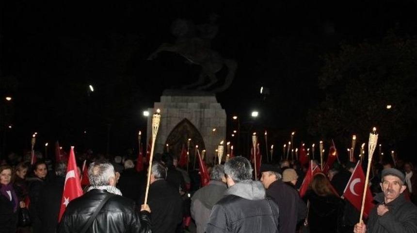 Chp&rsquo;li Gen&ccedil;lerden &rsquo;fener Alayı&rsquo;