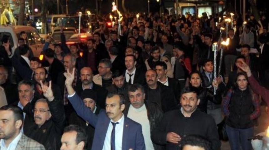 Gaziantep&rsquo;Te, &Uuml;lk&uuml;c&uuml;lerden Mehter Eşliğinde Meşaleli Y&uuml;r&uuml;y&uuml;ş