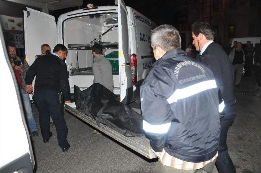 &Ouml;nce Arkadaşını &Ouml;ld&uuml;rd&uuml; Ardından İntihar Etti