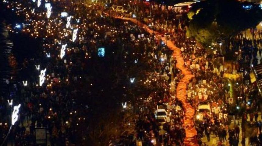 Çanakkale, 1915 Metrelik Bayrakla Yürüdü