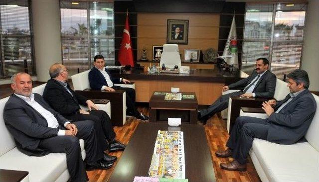 Başkan T&uuml;t&uuml;nc&uuml; Partililerle İstişare Toplantısı Yaptı 1