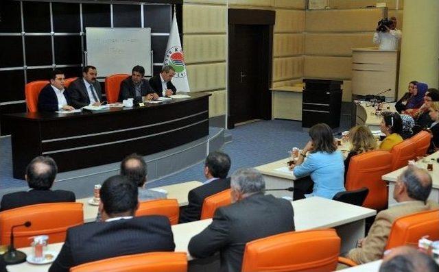 Başkan T&uuml;t&uuml;nc&uuml; Partililerle İstişare Toplantısı Yaptı 3