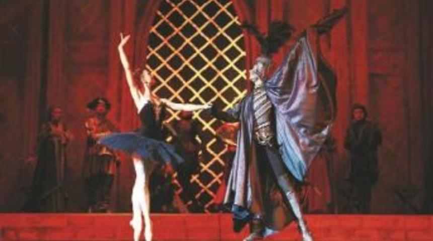 &lsquo;Swan Lake&rsquo; Comes To Istanbul With Kremlin Ballet