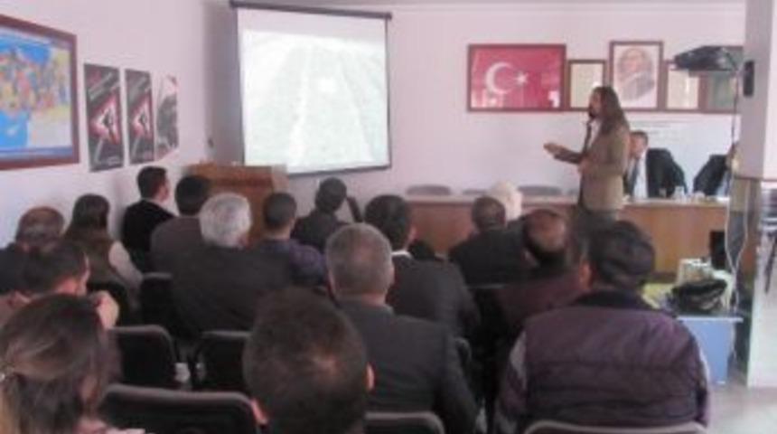 &Ccedil;ift&ccedil;ilere Yerfıstığı Tarımı Hakkında Eğitim