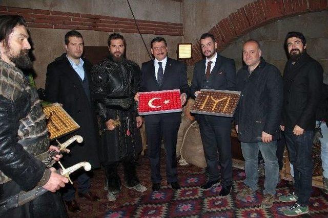 Başkan Ak, Osmanlı&rsquo;nın Dirilişine Konuk Oldu 2